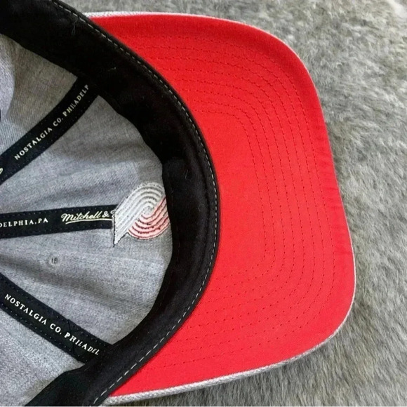 Mitchell & Ness Portland Blazers Hat - Picture 10 of 13